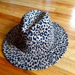 NWOT Womens' Leopard Print Fedora Hat
